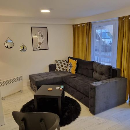Bowler Hat Apartment Belgrade Exterior photo